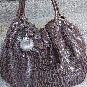 Elegant Brown Crocodile-Embossed Shoulder Bag